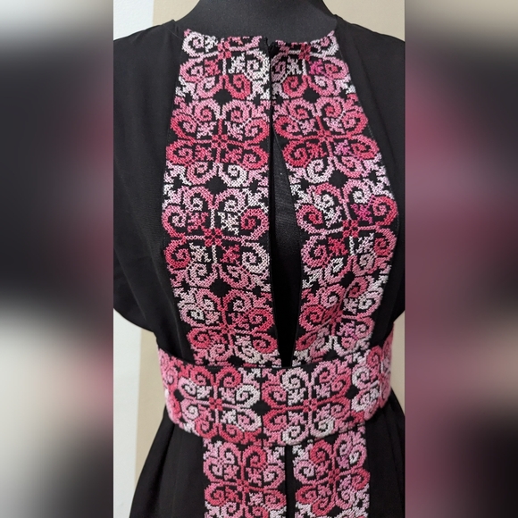 Palestinian Embroidered Pink And Black Open Vest With Belt NWOT - Picture 5 of 9